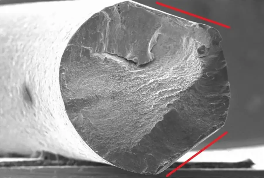 microscopic image of a fractured part