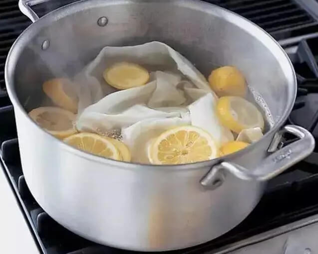 oxalic acid solution to remove rust from stainless steel pots